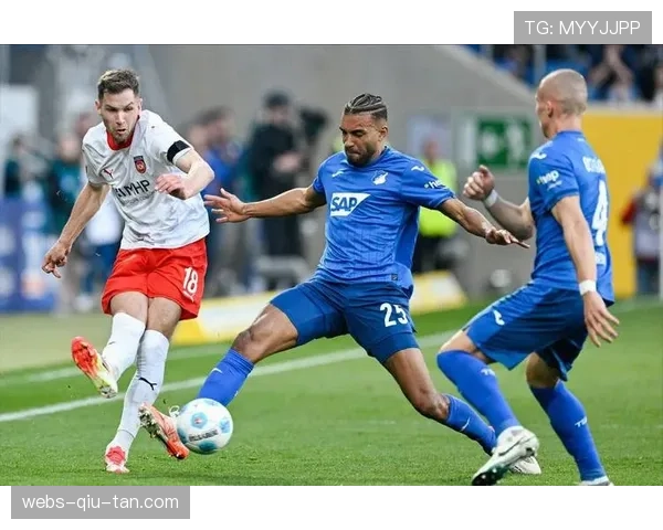 美因茨1-0小胜科隆，制胜球来自比赛第89分钟的右路传中